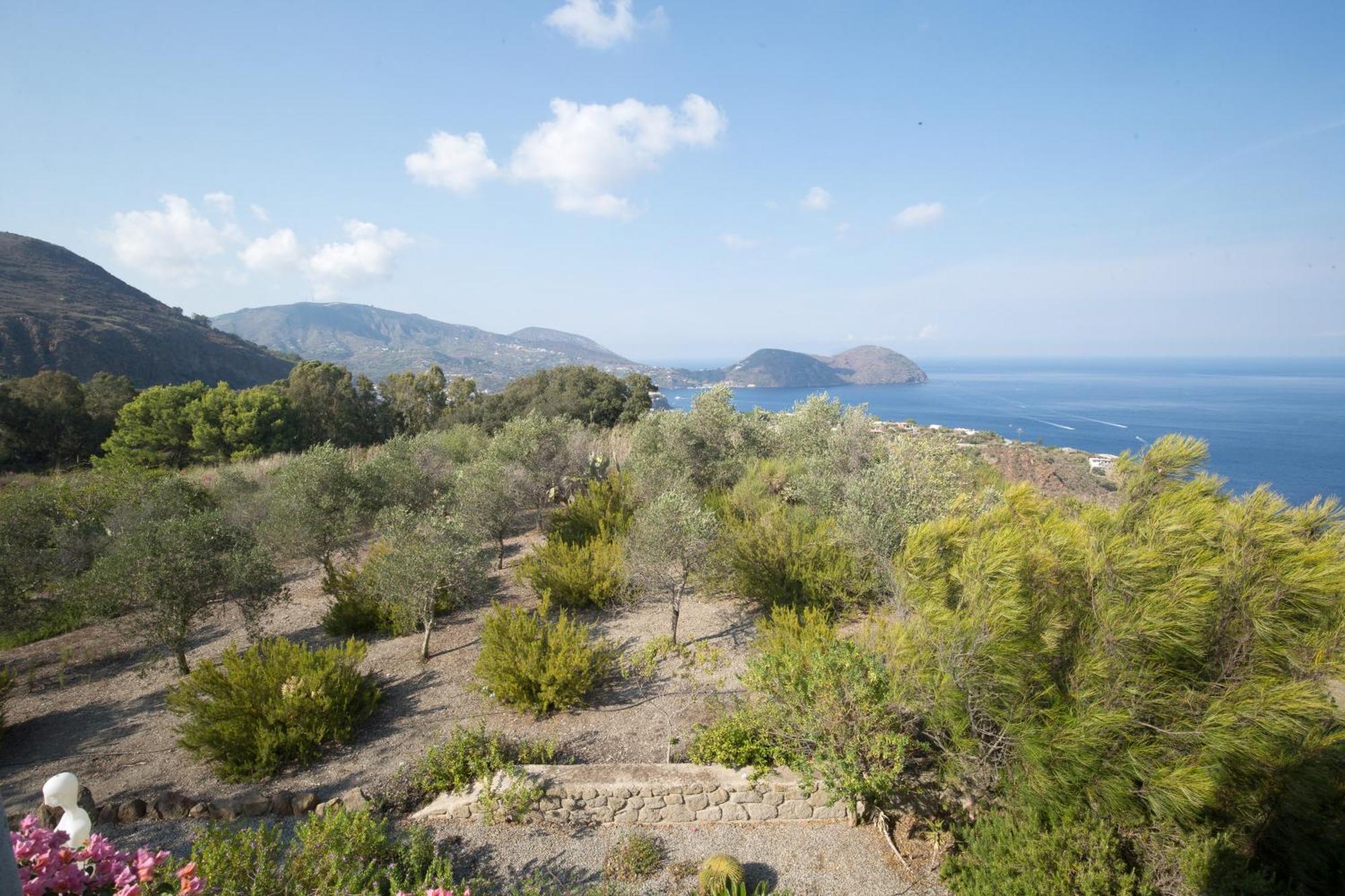 Sealight Villa Lipari - Vista E Piscina Exterior photo