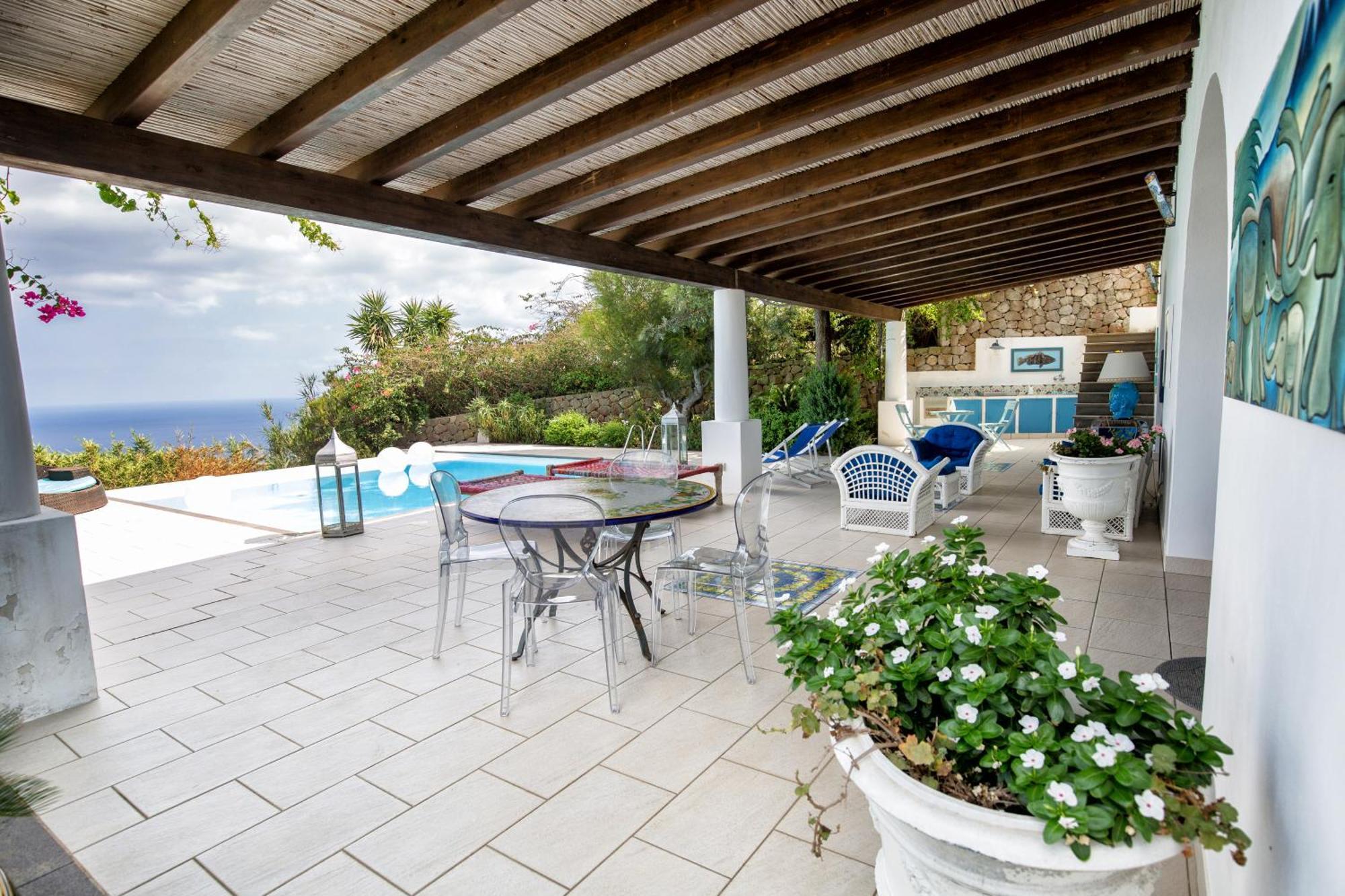 Sealight Villa Lipari - Vista E Piscina Exterior photo